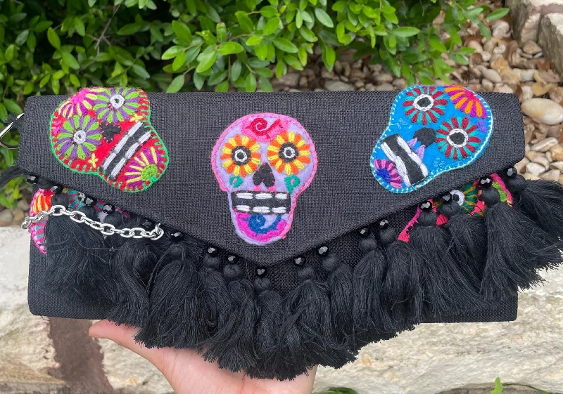 Ladies' wallet inspiration -Calavera Purse