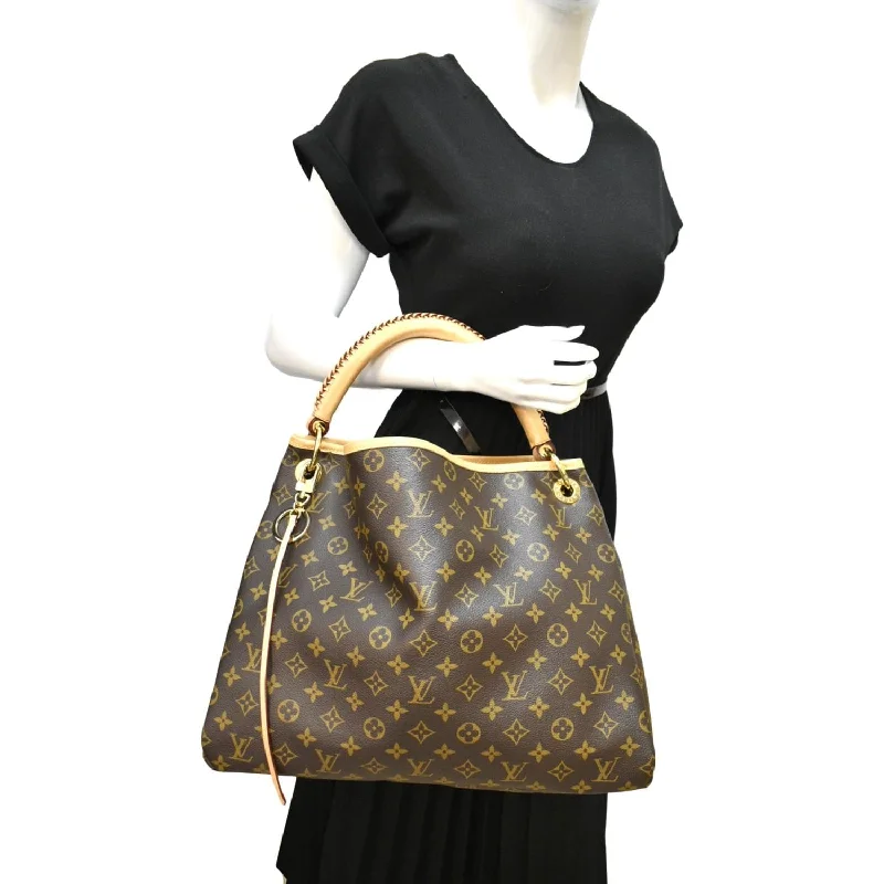 Ladies' dumpling bag vintage find -LOUIS VUITTON Artsy MM Monogram Canvas Hobo Bag Brown