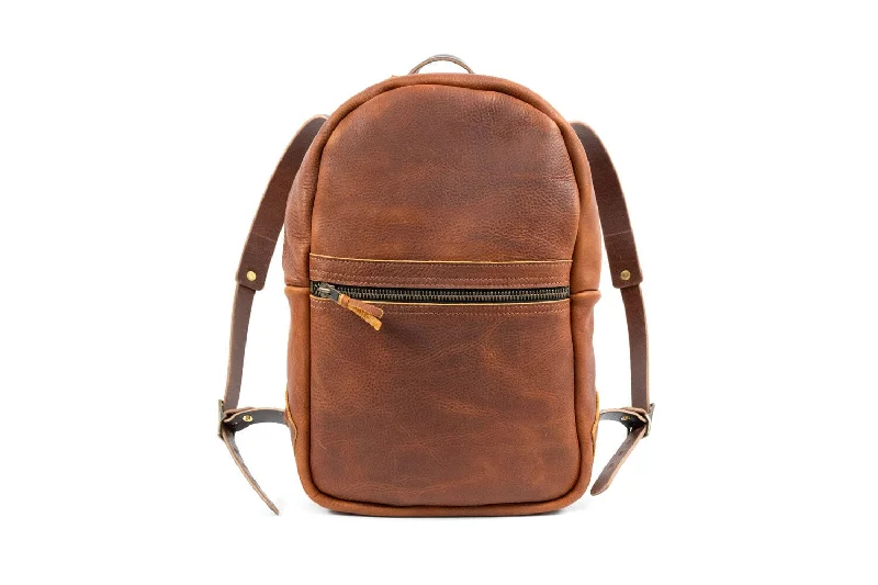 CLASSIC ZIPPERED LEATHER BACKPACK