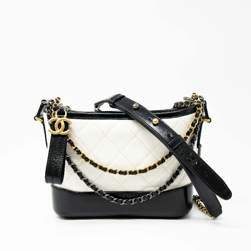 Ladies' dumpling bag fashion trend -Chanel White Small Gabrielle Hobo