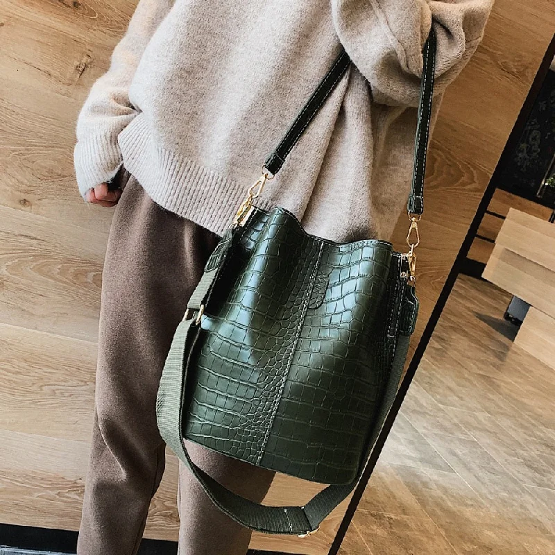 Ladies Bucket Bag Soft Chic -Vintage leather Stone Pattern Crossbody Bags For Women 2020 New Shoulder Bag Fashion Handbags and Purses Zipper Bucket Bags